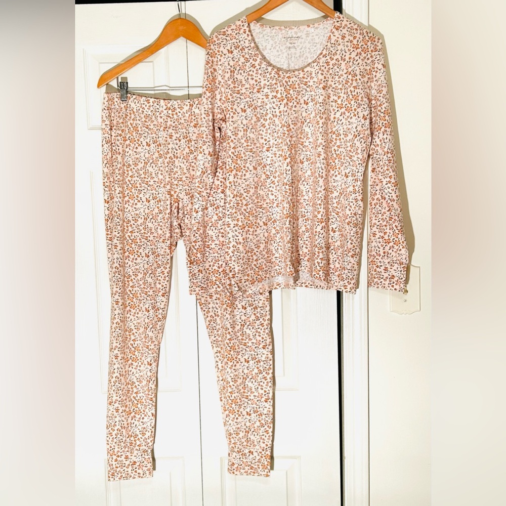 Petit Lem Soft Peachy Pink Hued Floral Print Long Sleeve Pajama Set - Picture 3 of 9